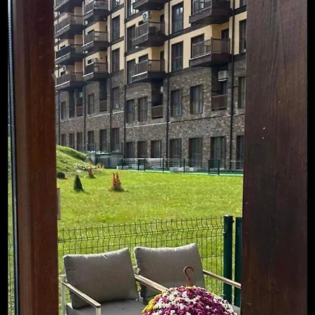 Apartament Crown 2 *