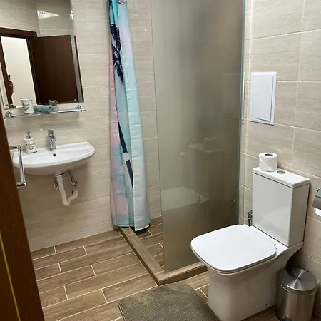 Crown 2 Апартамент *